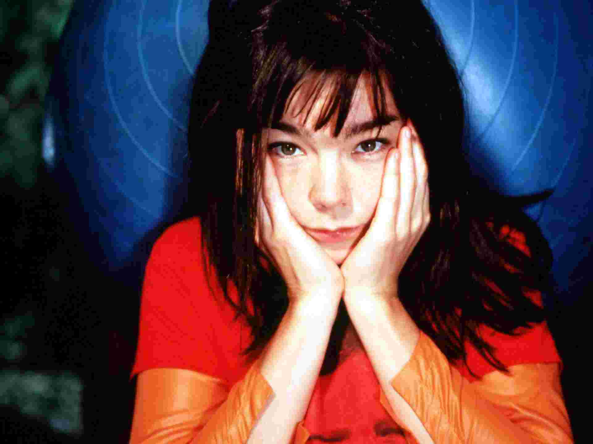 BJORK : ISOBEL [SONGS OF CHILDHOOD NOSTALGIA] - OANNES